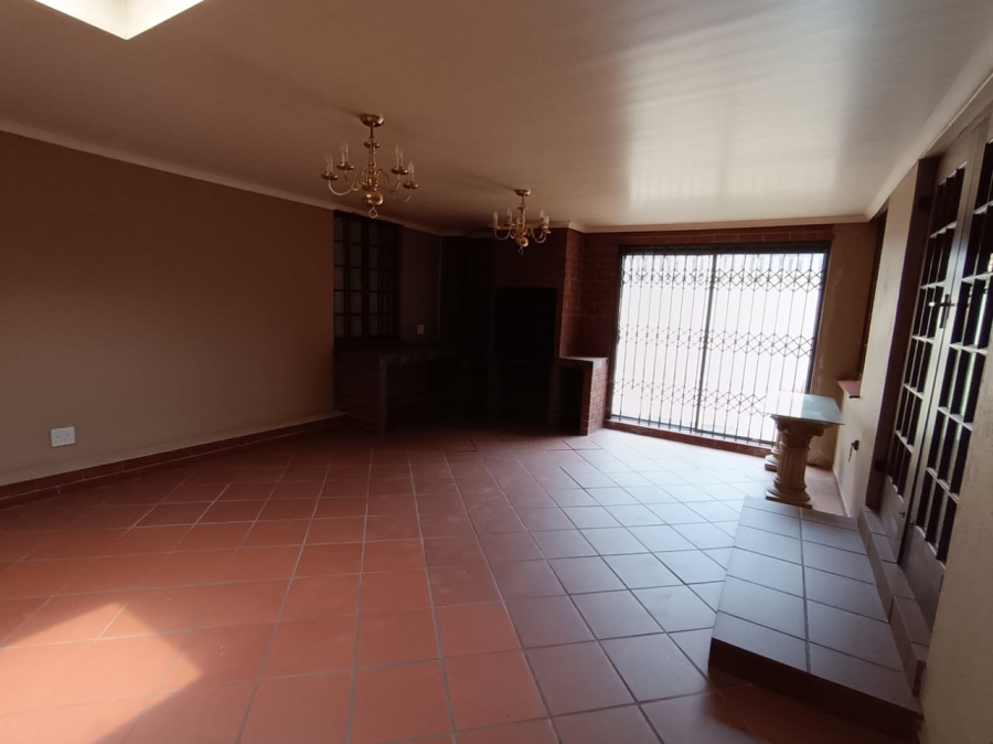 4 Bedroom Property for Sale in Protea Park North West